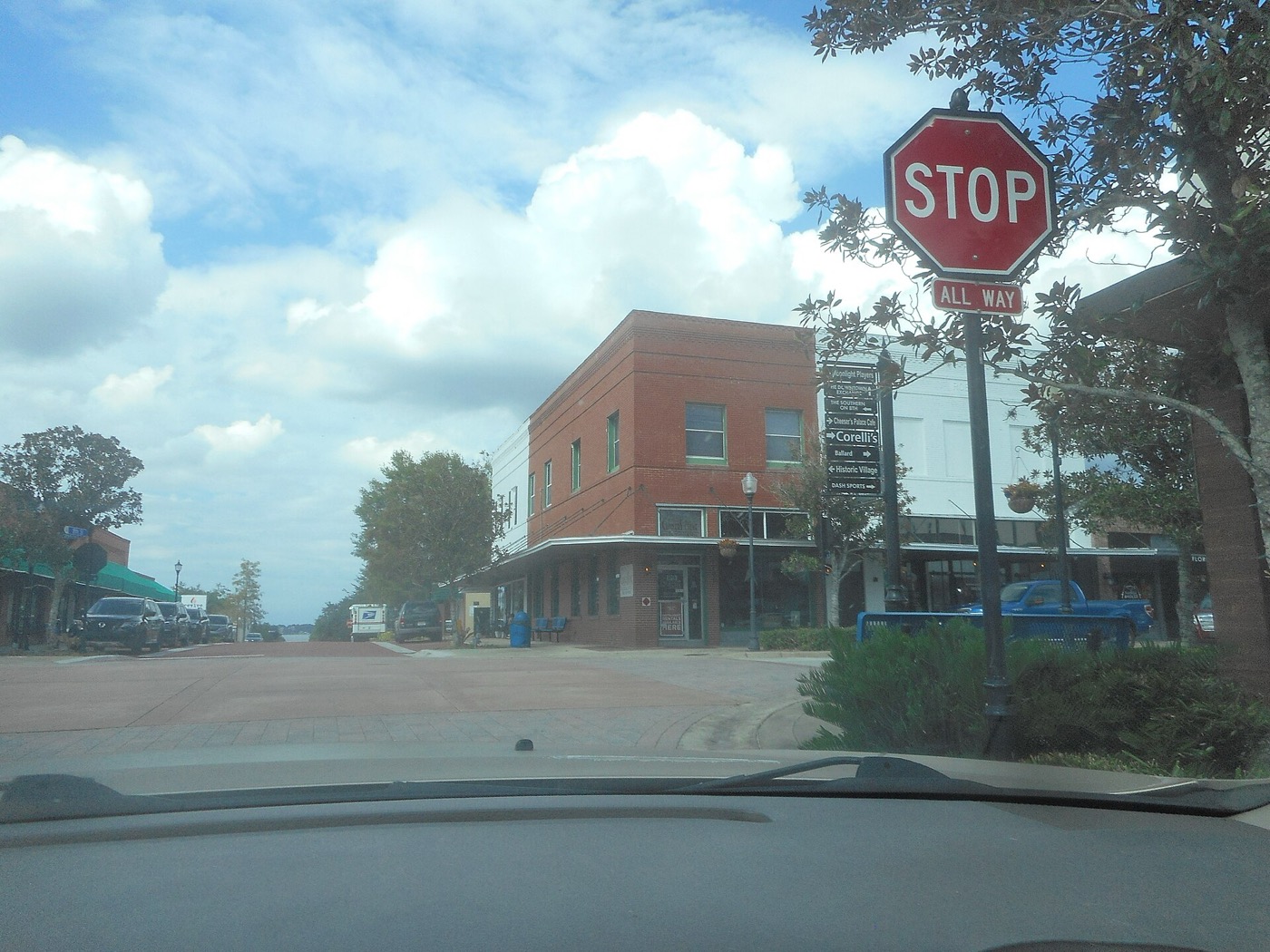 Storefronts in historic downtown Clermont at 8th Street and Montrose Street