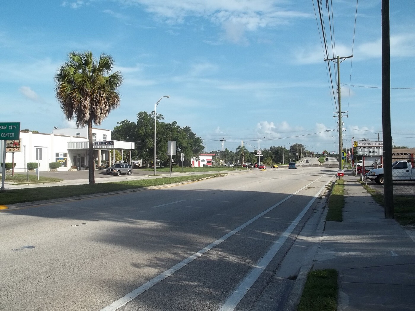 U.S. Route 41 running south through Ruskin, Florida
