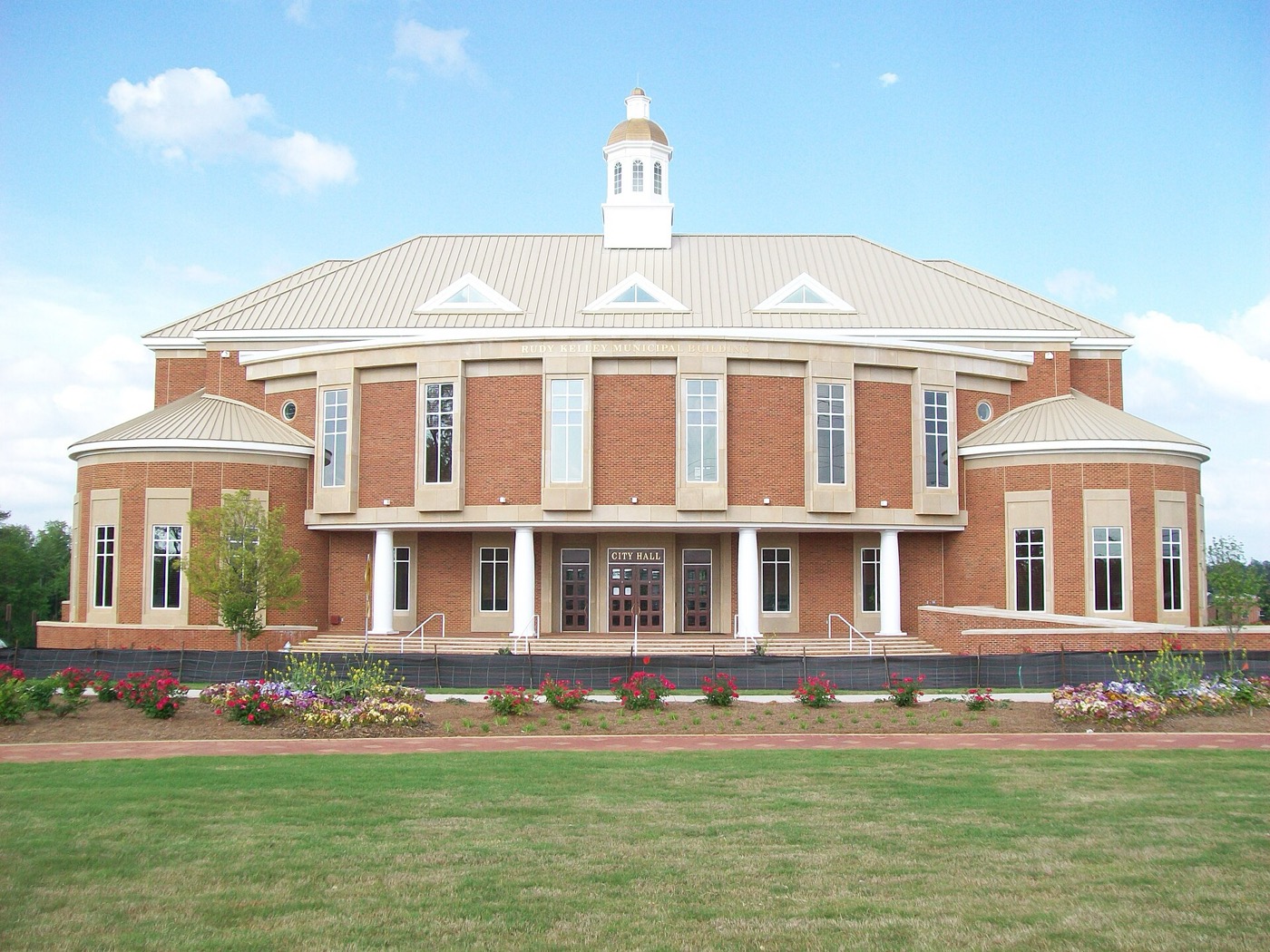 Stockbridge City Hall building in Stockbridge, Georgia