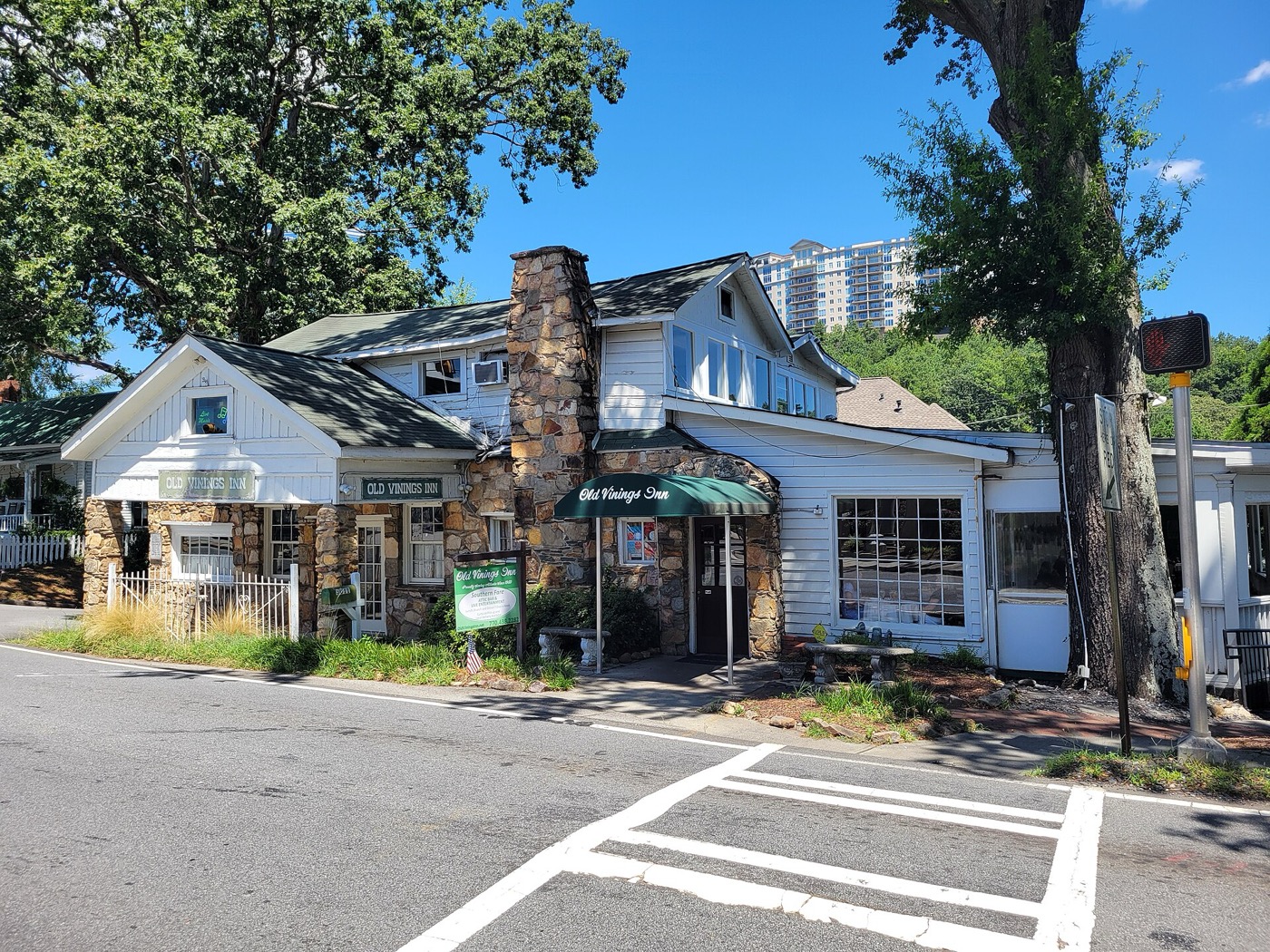 The Old Vinings Inn building in Vinings, Georgia