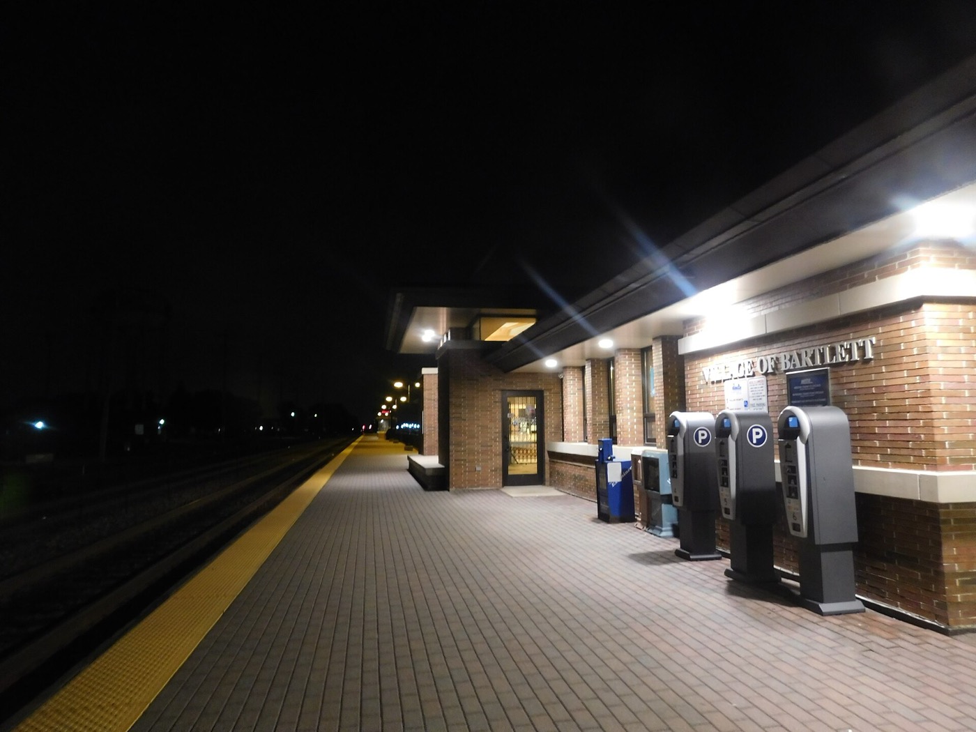 Metra commuter rail station in Bartlett, Illinois