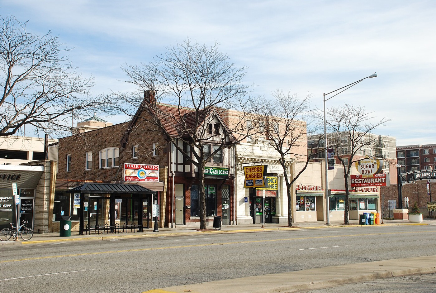 Street scene in Des Plaines, Illinois