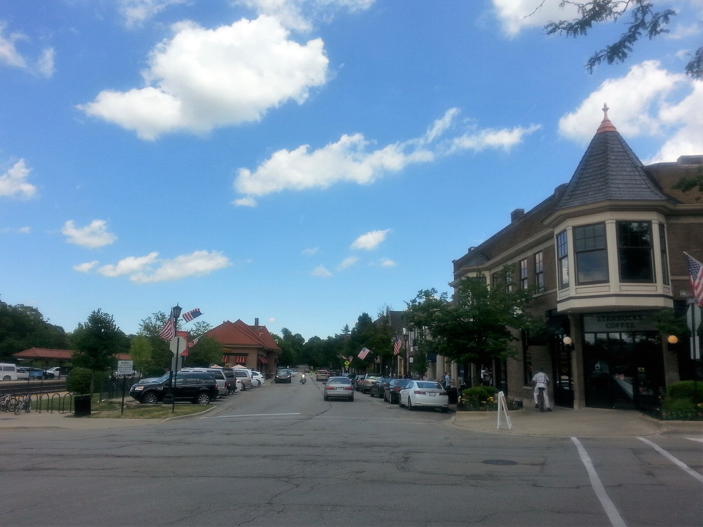 Storefronts in downtown Hinsdale