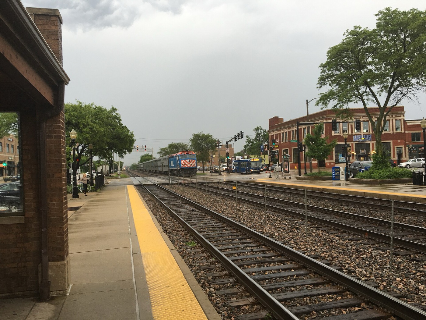 A Metra commuter train at the La Grange station
