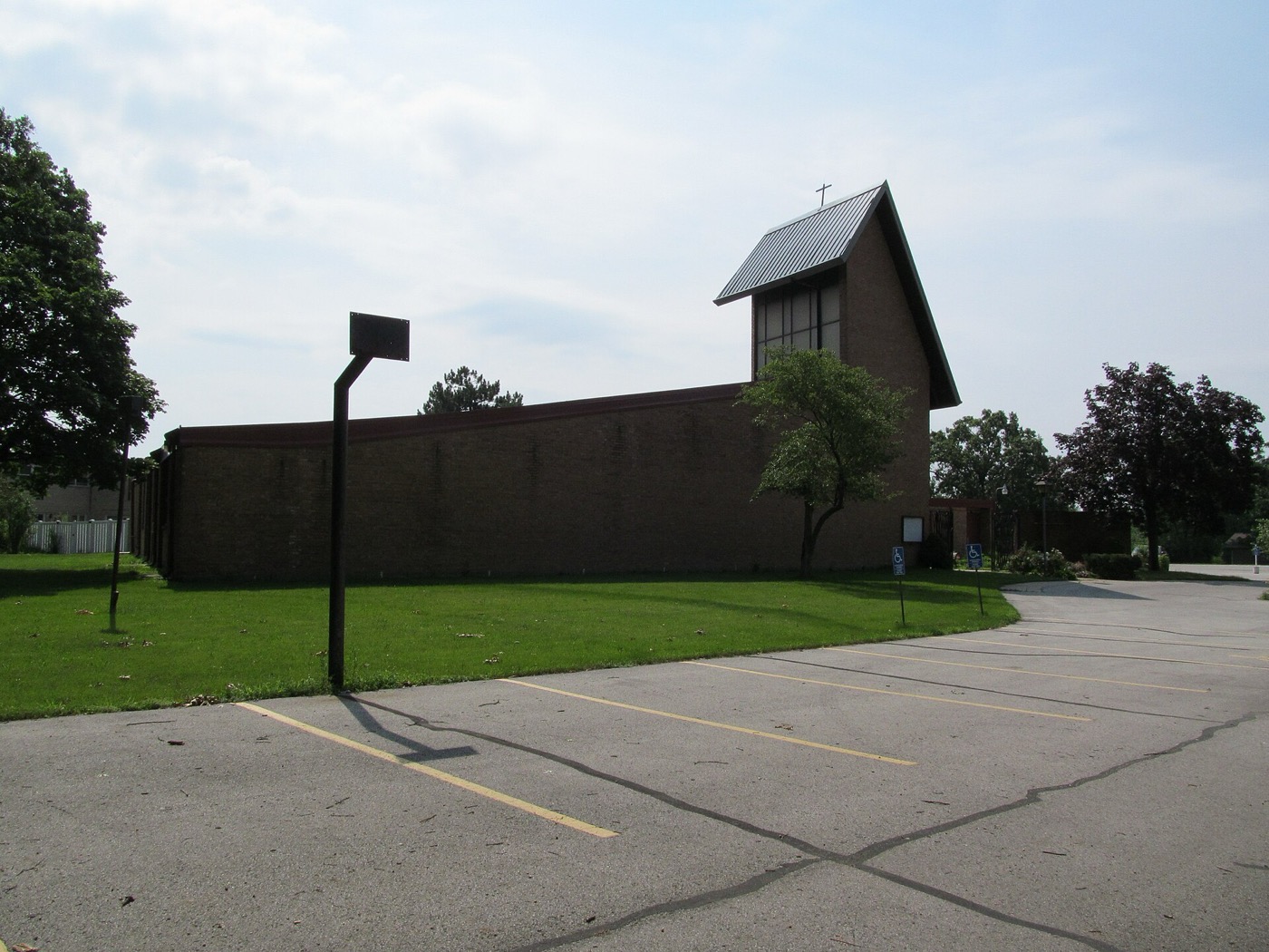 Lansing Presbyterian Church, designed by architect Edward D. Dart, in Lansing, Illinois