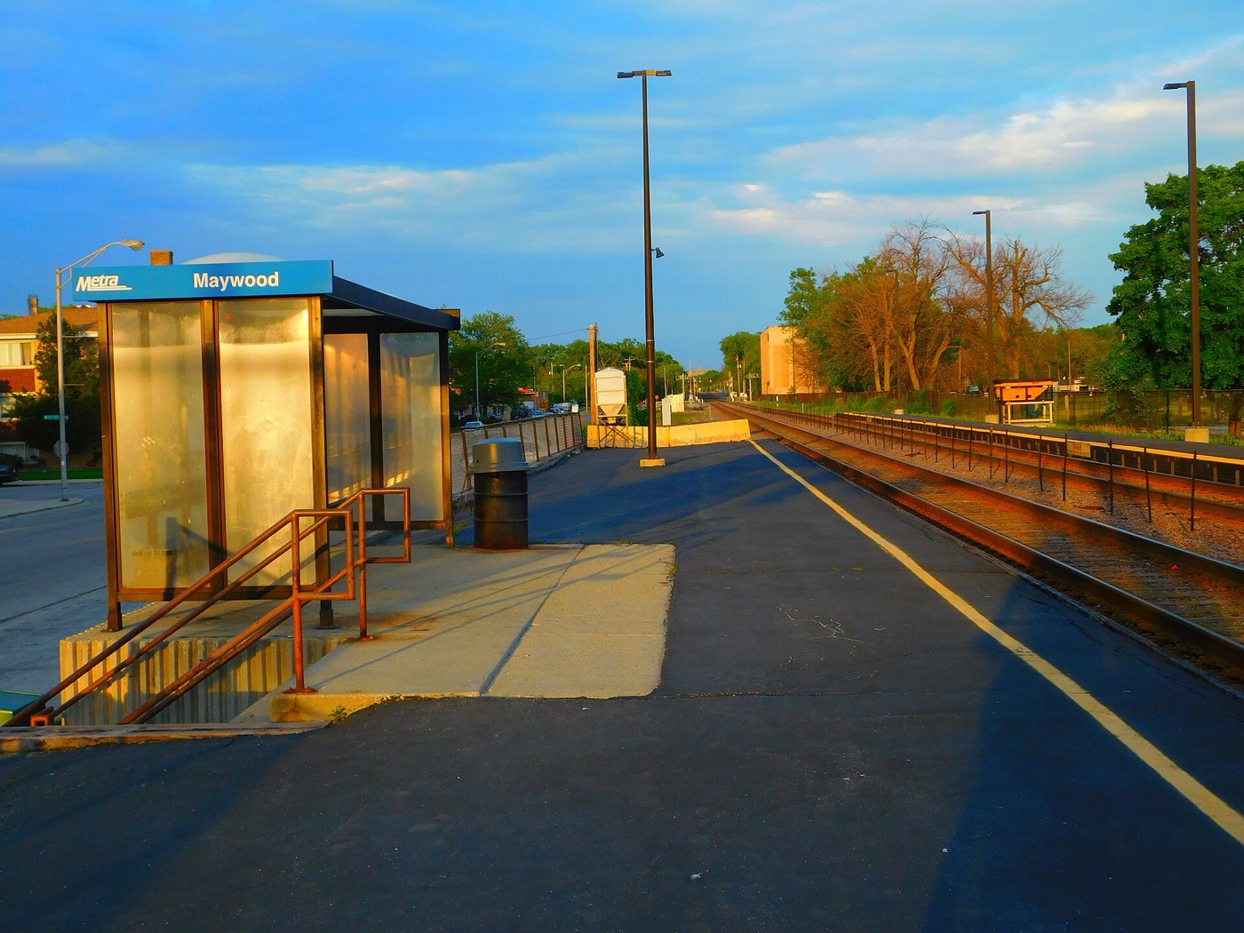 Maywood commuter rail station platform