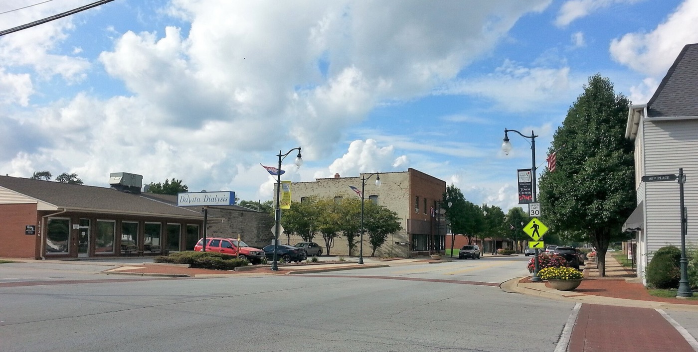 Low-rise buildings at an intersection in South Holland's town center