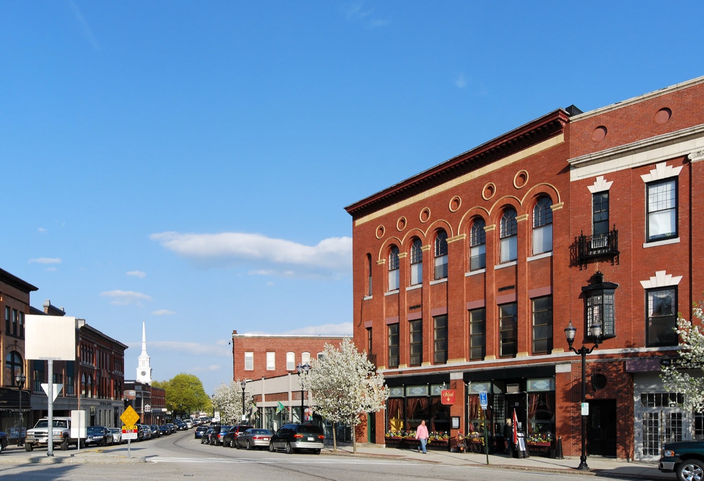 Buildings in Hudson's town center