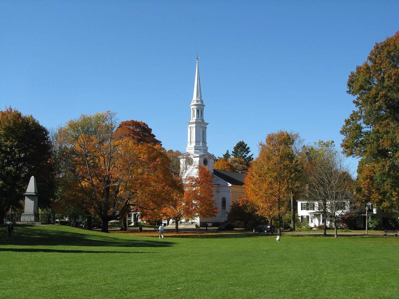 The Lexington Battle Green with its monument and surrounding trees
