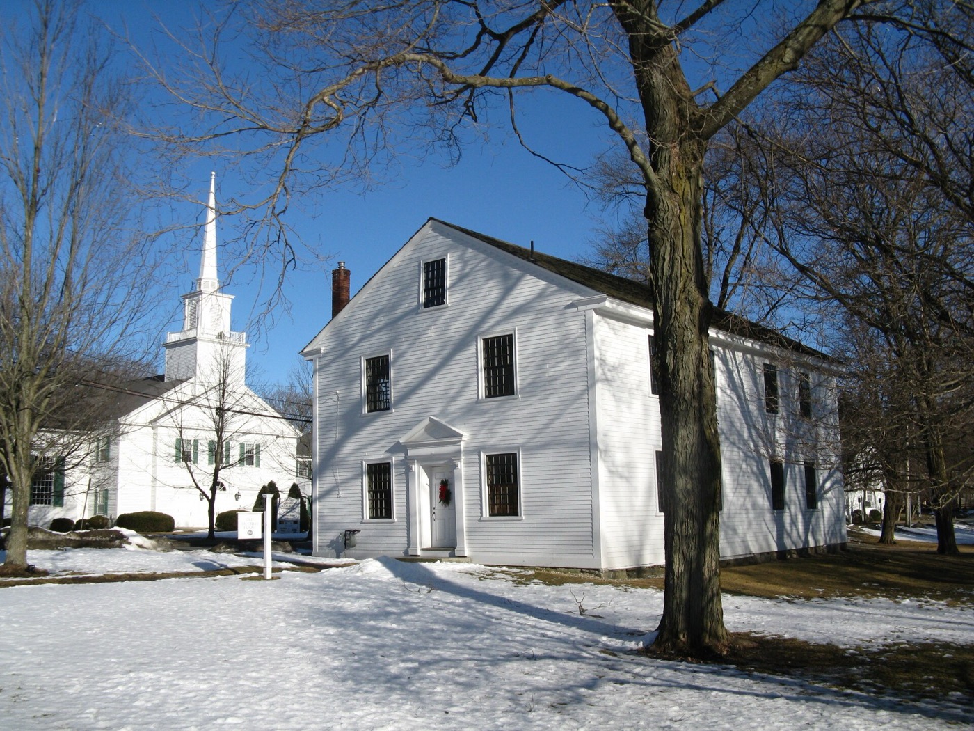 The white Old Meeting House on the Lynnfield town common
