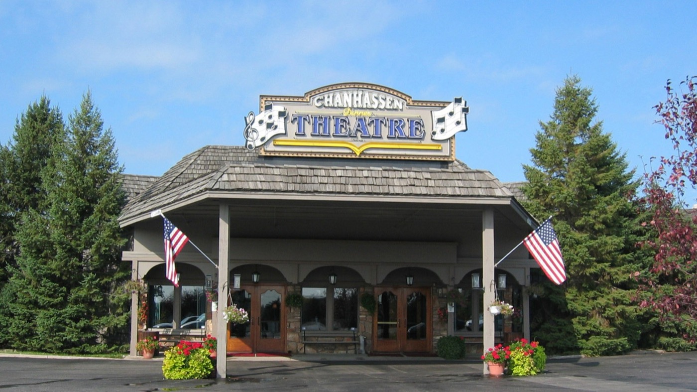 Exterior of the Chanhassen Dinner Theatres building