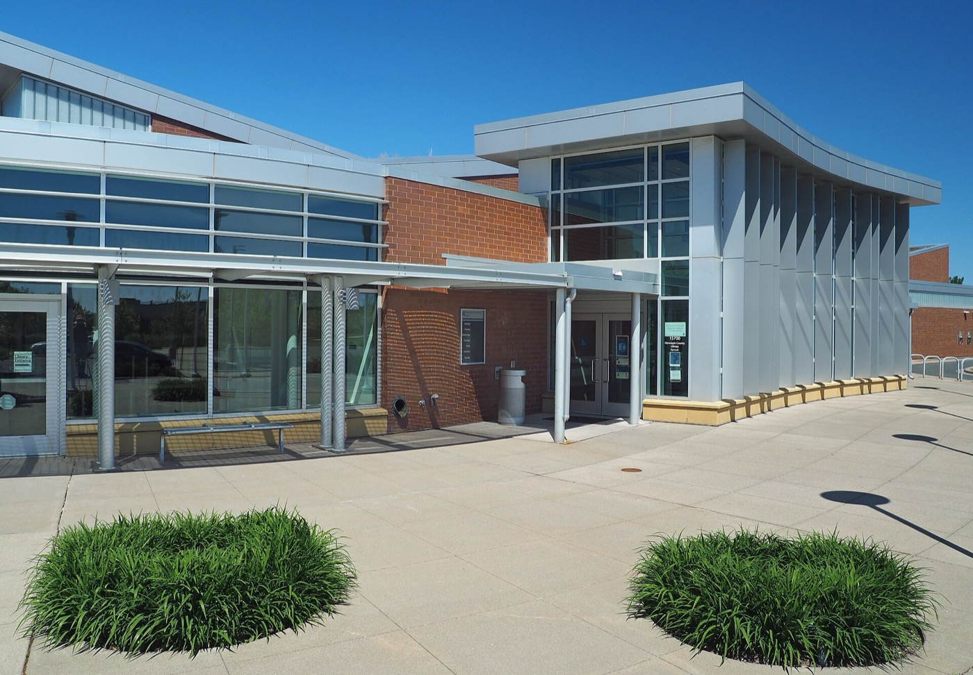 Exterior of the Hennepin County Library branch at 15700 36th Avenue North in Plymouth, Minnesota