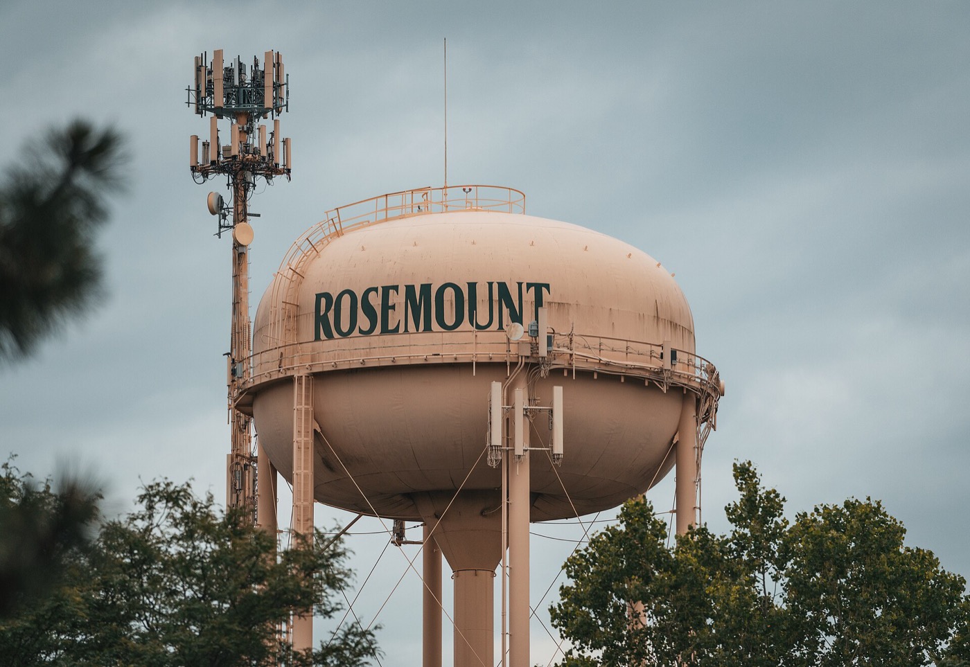 City of Rosemount water tower with antennas against the sky