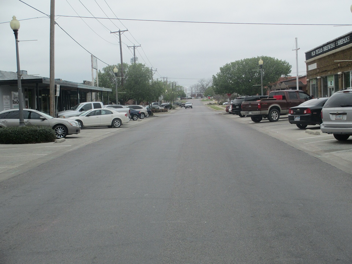 A section of downtown Burleson, Texas with older commercial buildings