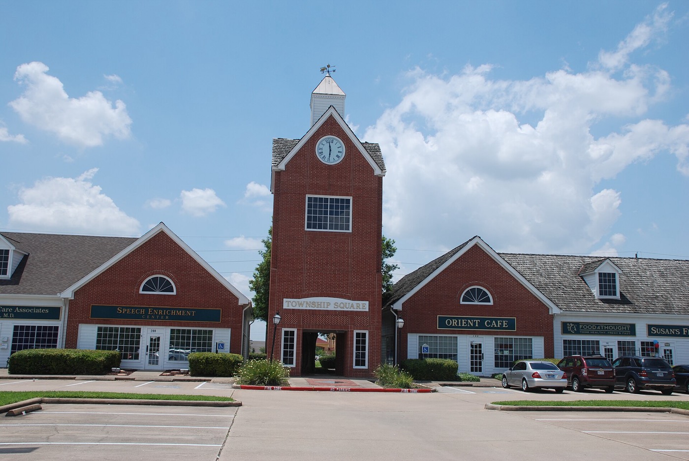 Township Square plaza in Missouri City, Texas