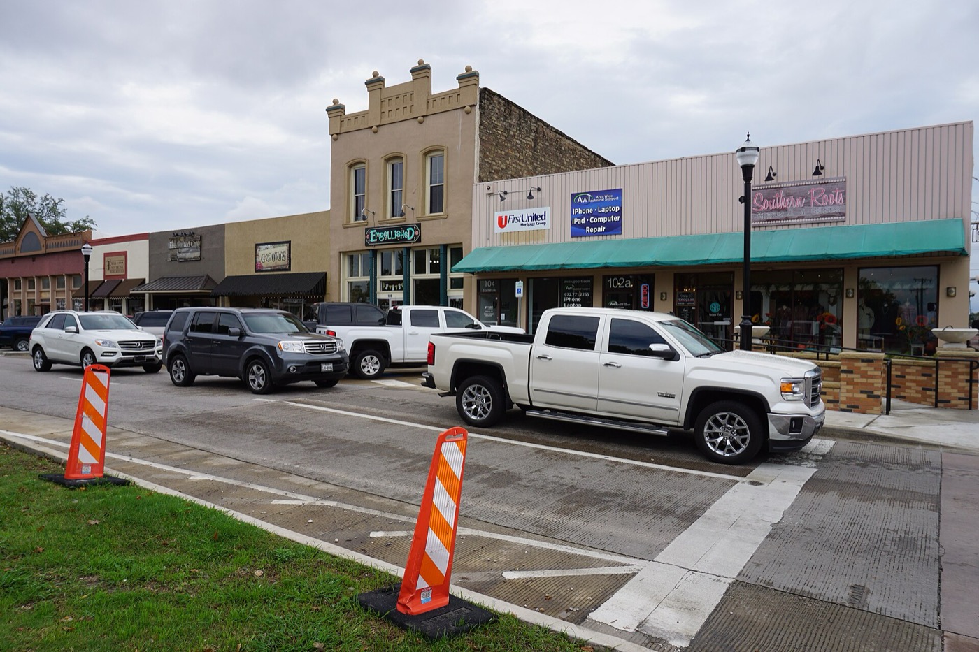 Shops and older buildings along Rusk Street in downtown Rockwall