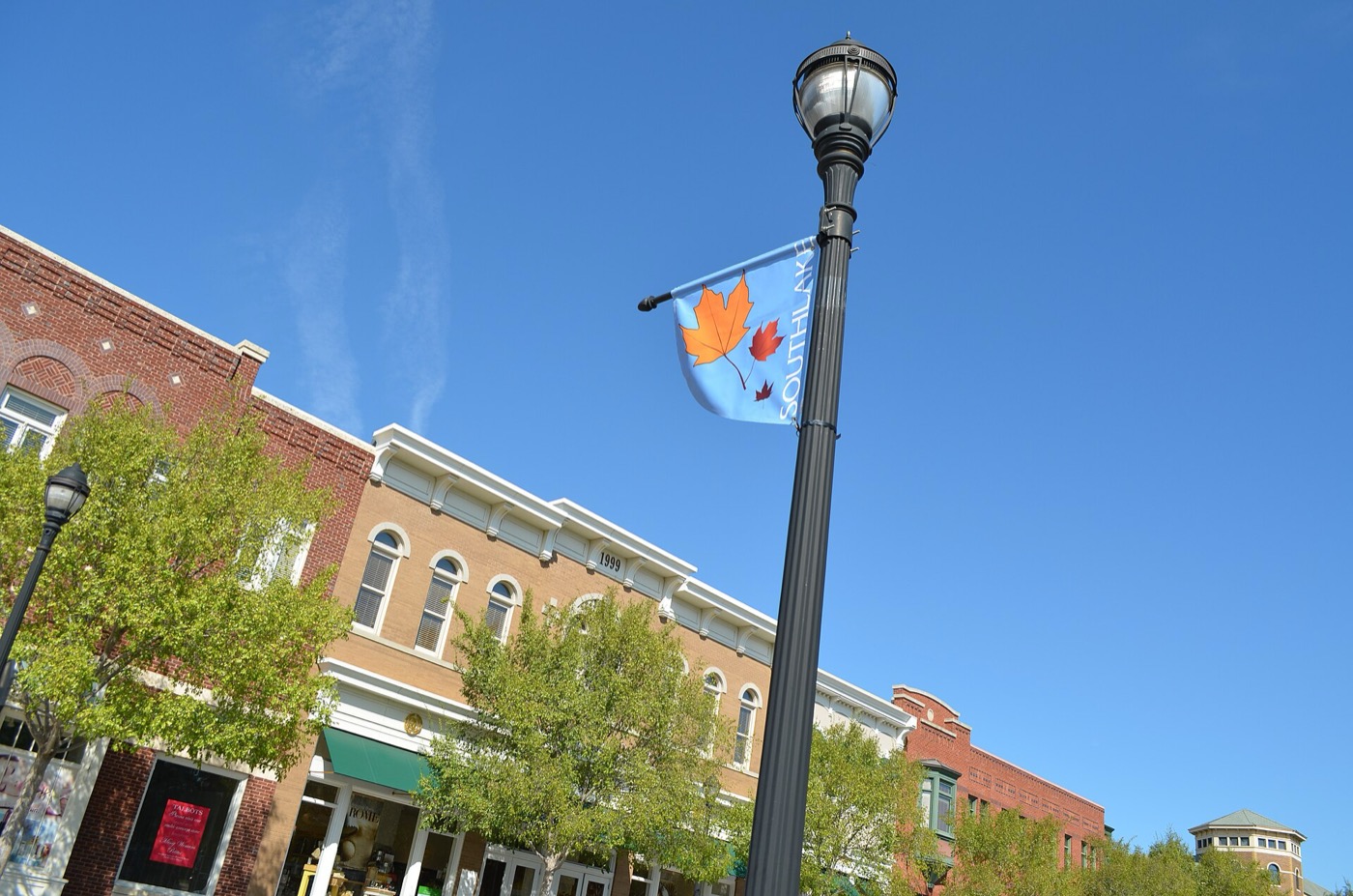 Shops and buildings at Southlake Town Square