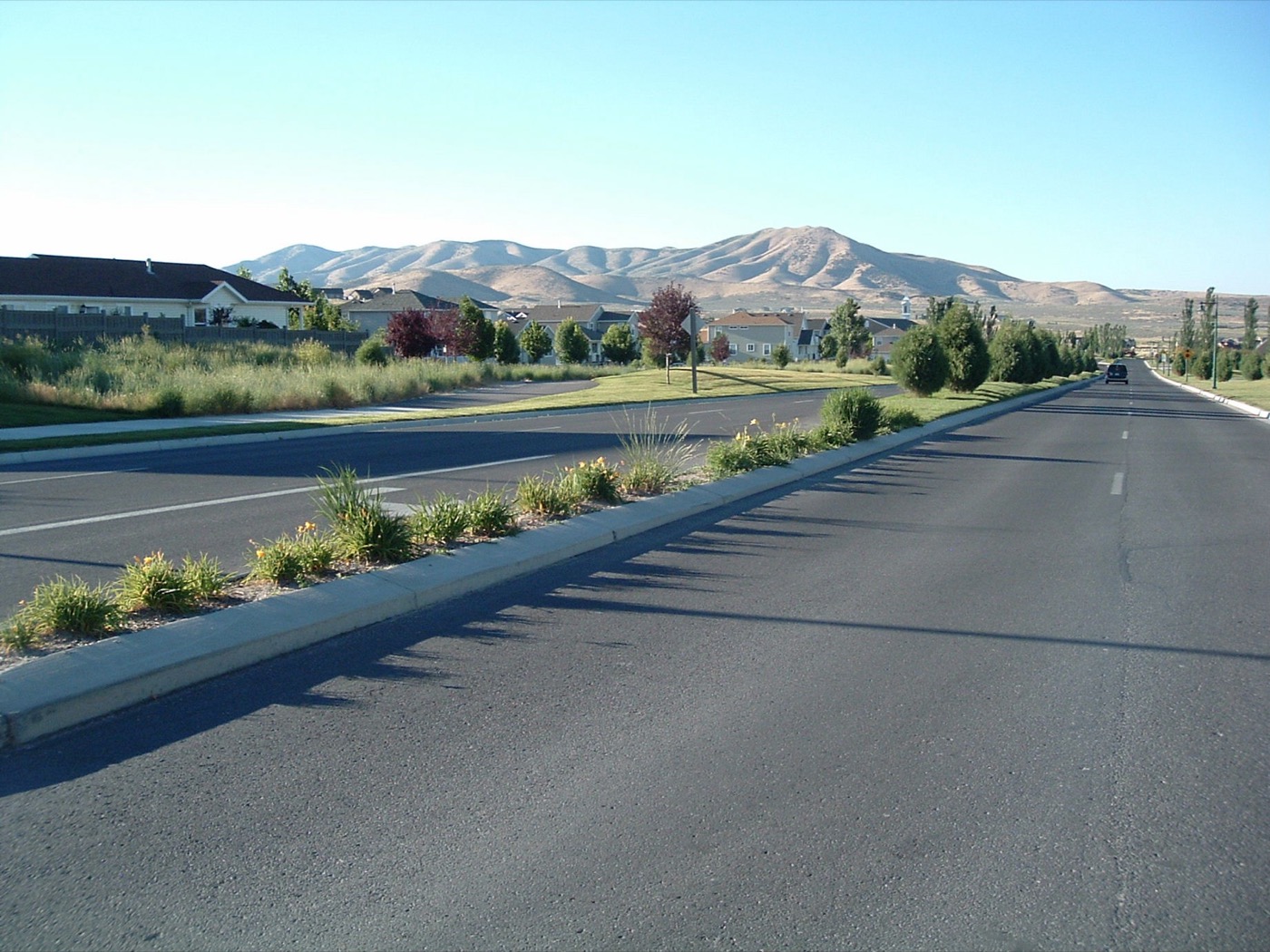 Looking north along Pony Express Parkway in Eagle Mountain, Utah