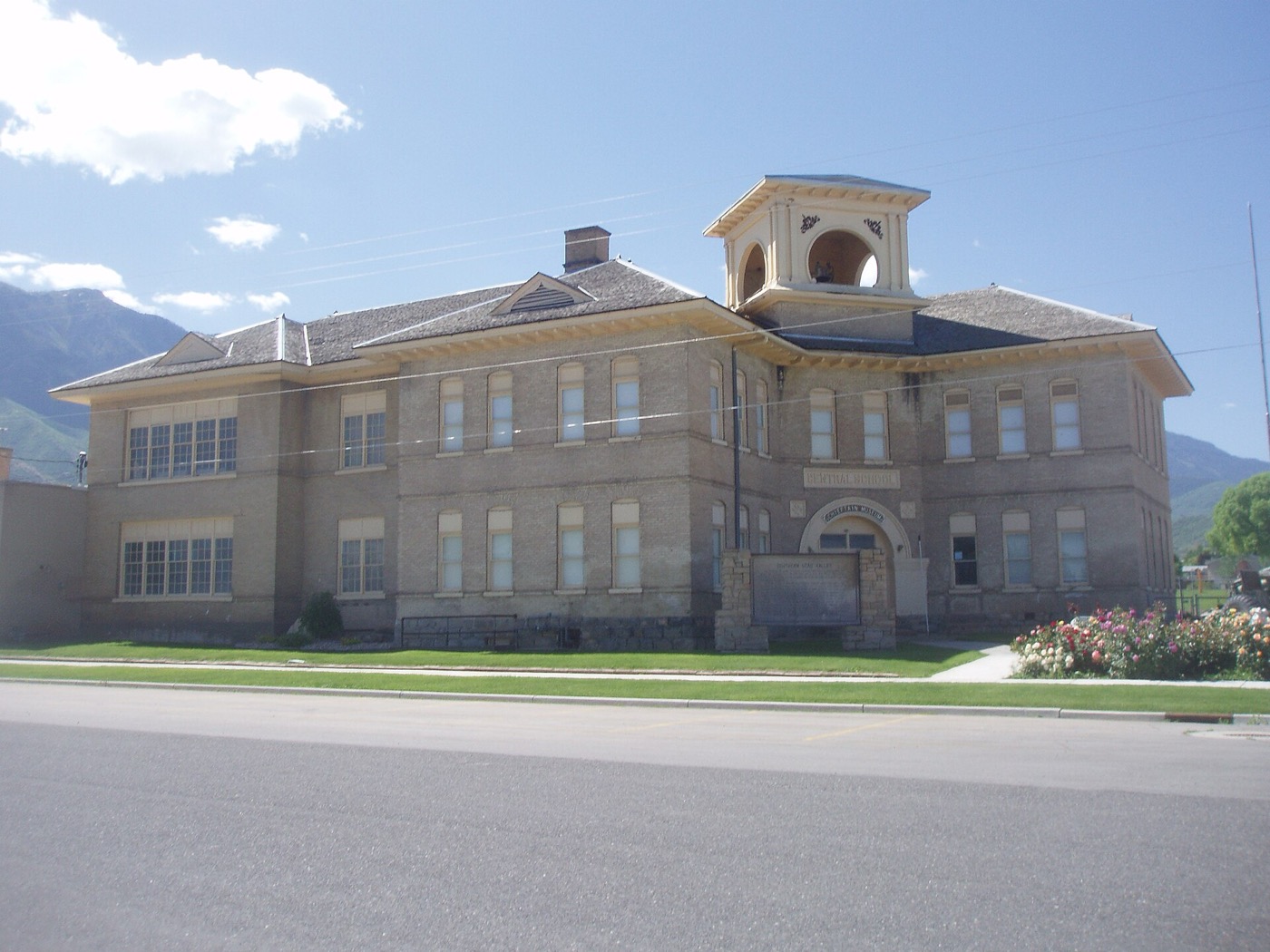 The former Santaquin Elementary School building, now the Chieftain Museum, in Santaquin, Utah