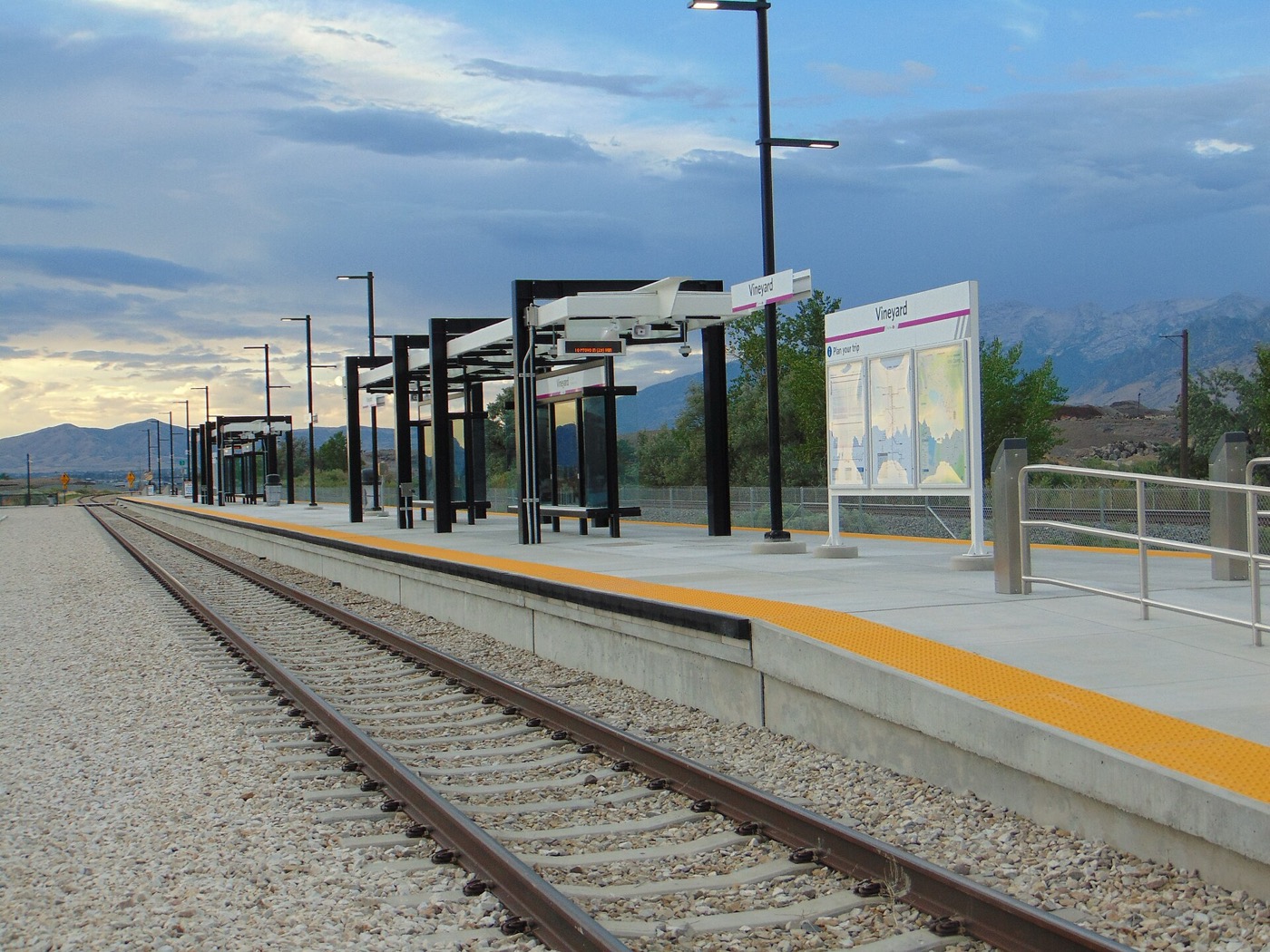 Passenger platform at the Vineyard commuter rail station in Vineyard, Utah